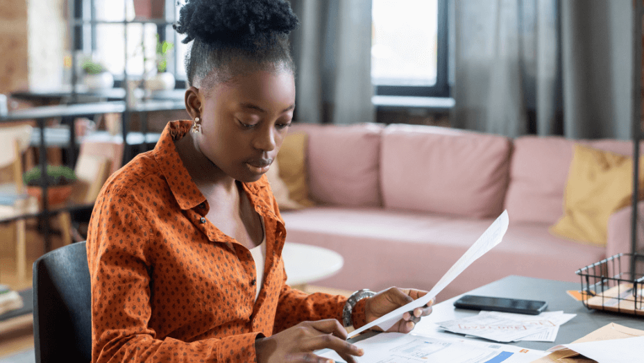 woman calculating the budget