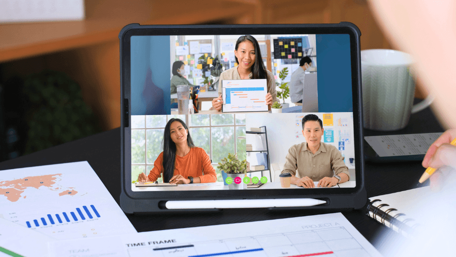 online HR meeting about future trends and priorities