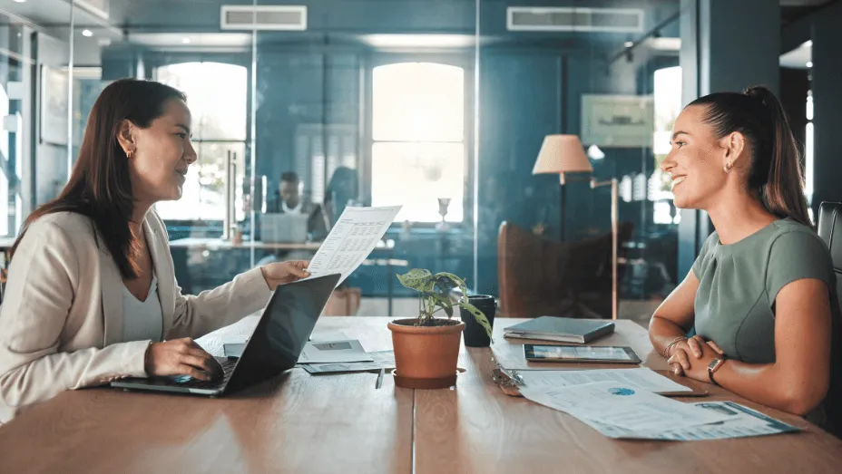 HR and IT collaboration in hybrid offices