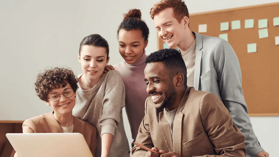 Digital Employee Experience Statistics