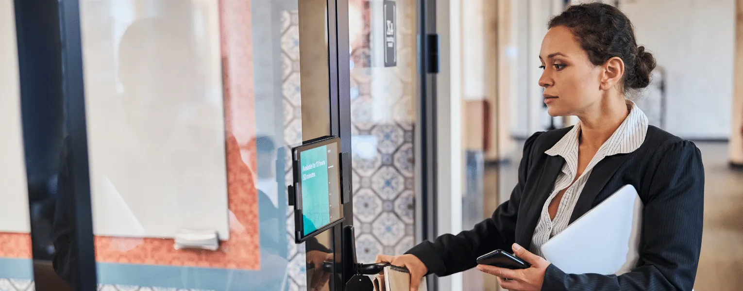 Digital room signage - workplace technology