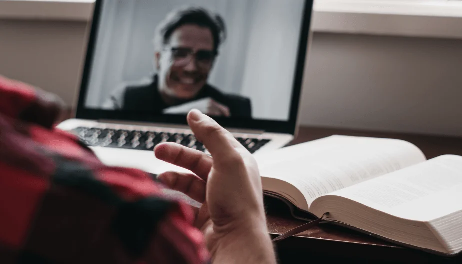 YAROOMS for Hospital Management and Social Distancing