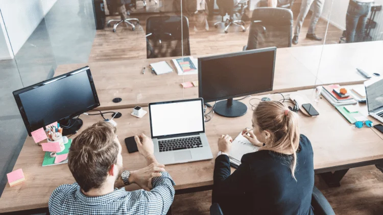 Cerved desk booking solution